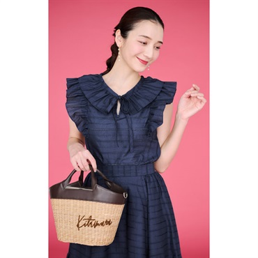 エンブロイダリーレースフリルブラウス