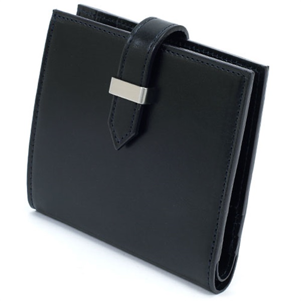 美品 Kitamura キタムラ レザー 二つ折り財布 ダークブルー ステッチ 箱有 レディース 革財布 牛革 本革 ブランド 刺繍 濃紺 中古(財布)｜売買されたオークション情報、Yahoo!オークション(旧ヤフオク!)  の商品情報をアーカイブ公開 - オークファン（aucfan.com）